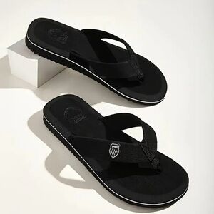 Men's Lightweight Outdoor/Indoor
Flip-Flops-Size 10-10 1/2
